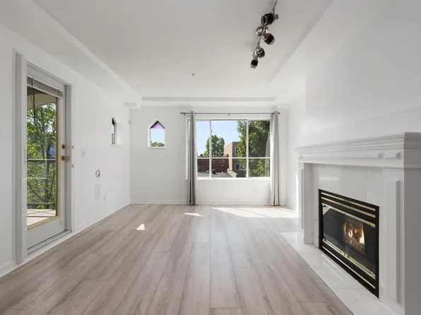 6475 Chester St #304, Vancouver, BC V5W 4B7