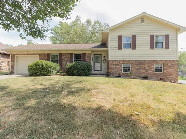 5722 Gardenia Dr, Newburgh, IN 47630