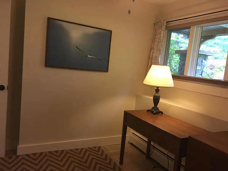 Office/ dressing room for the guest suite