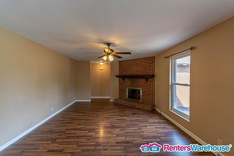 4th image of 277 Clearlake Dr W