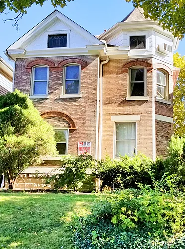 1490 Michigan Ave Photo 1