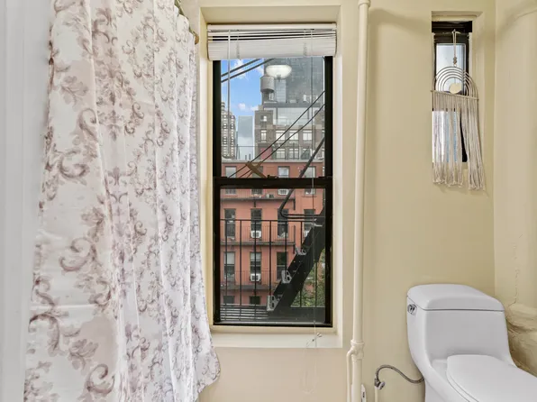 430 West 46th Street image 9 of 14