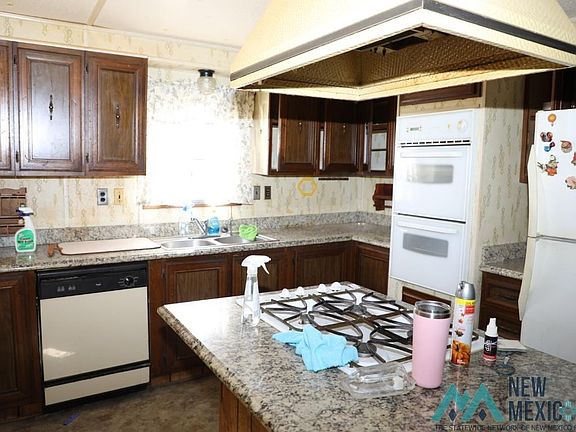 4th image of 214 Mescal Dr