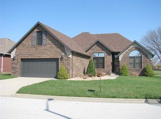 2095 W Village Ter, Springfield, MO 65810