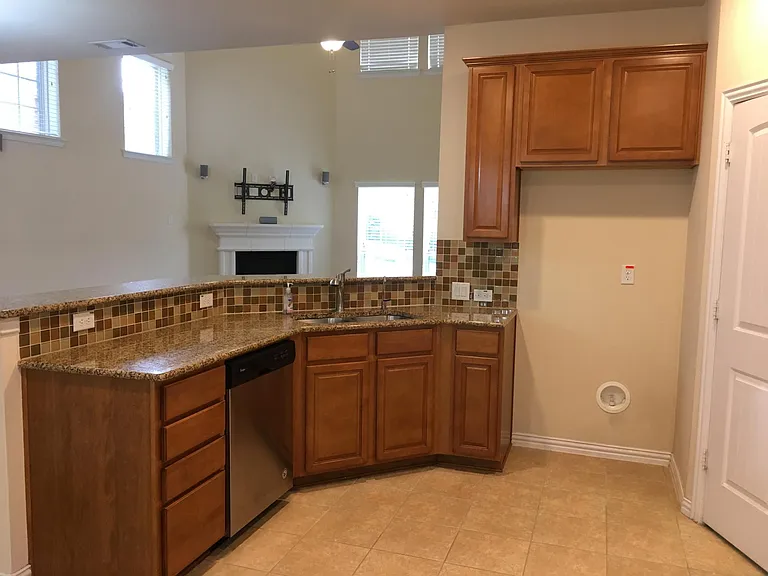 3516 Porter Creek Dr — Photo 9