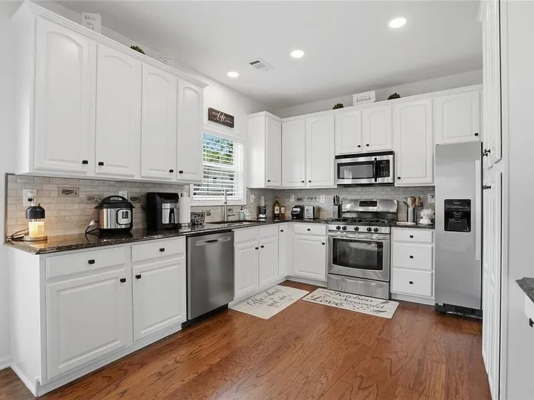 6261 Vinings Vintage Dr — Photo 12