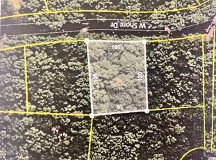 W Shore Dr, Milford, PA 18337