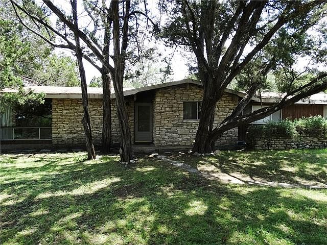 1st image of 4601 Lynn Ln