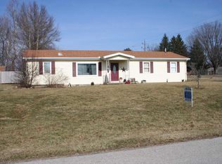 353 Hickory Dr, Connersville, IN 47331