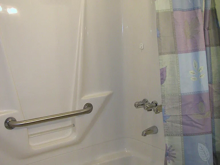 tub/shower