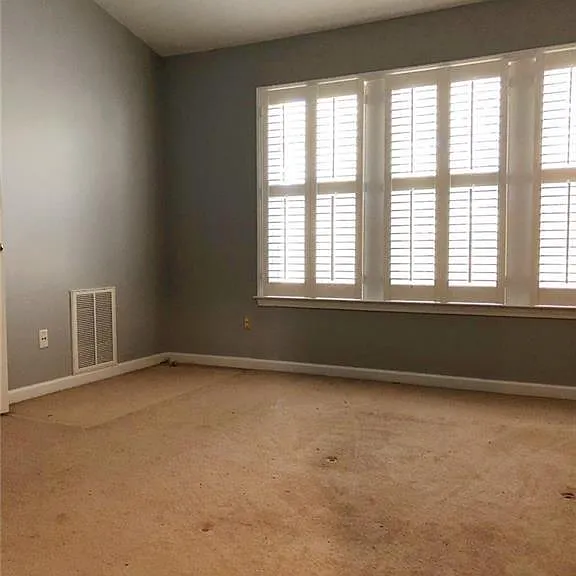 4003 Howell Park Rd — Photo 11