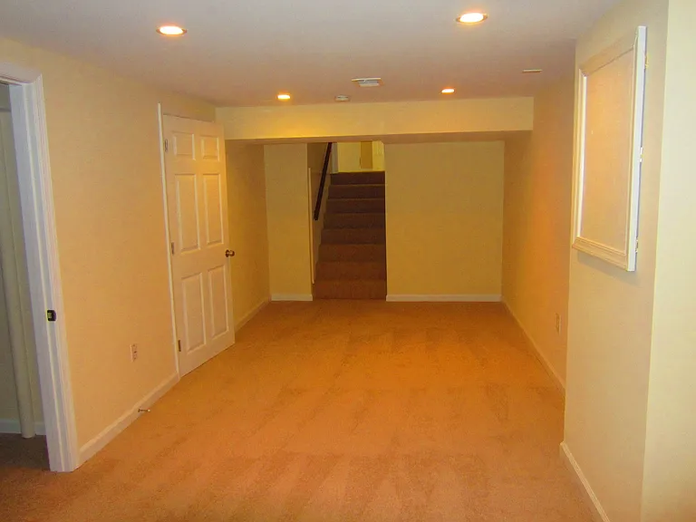 4898 Wheatstone Dr — Photo 18