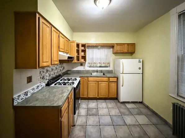 47 Columbia Avenue image 1 of 13