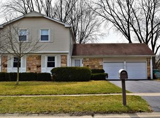 498 Longwood Dr, Buffalo Grove, IL 60089