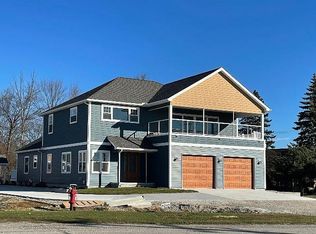 8220 Dixie Hwy, Fair Haven, MI 48023