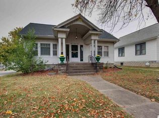 1201 N 8th St, Quincy, IL 62301