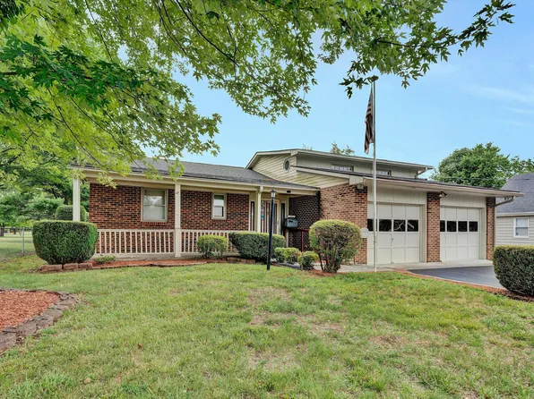 216 Poplar Ave, Salem, VA 24153