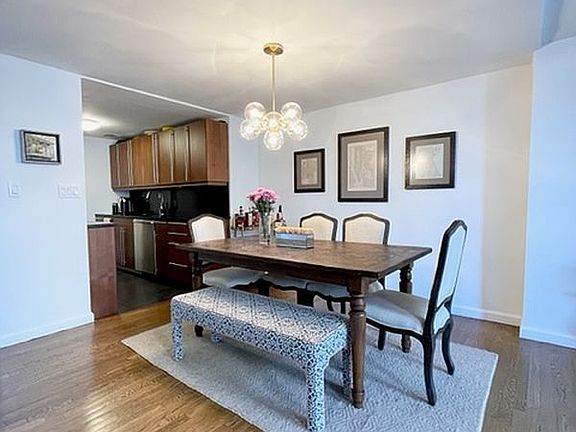 4th image of 305 2nd Ave APT 513