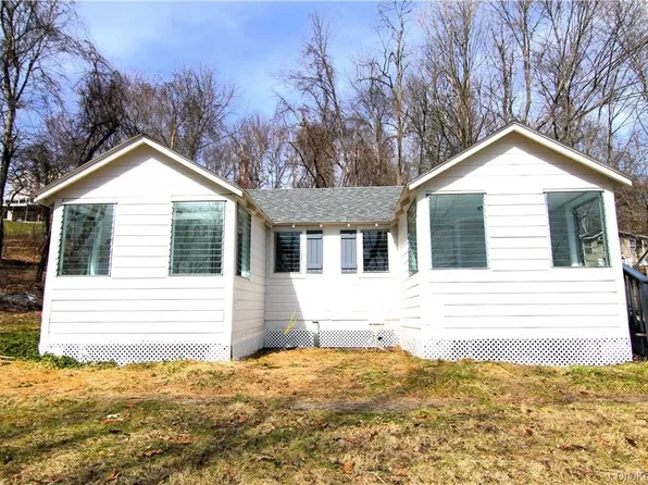 71 Miller Rd, Hopewell Junction, NY