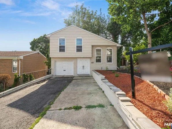11 Hampton Pl, Nutley, NJ 07110
