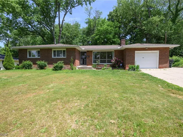 1279 Chippewa Ave, Akron, OH 44305