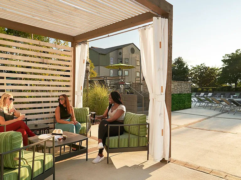 Unwind in private poolside cabanas and enjoy resort-style relaxation at The Preserve at Tuscaloosa.