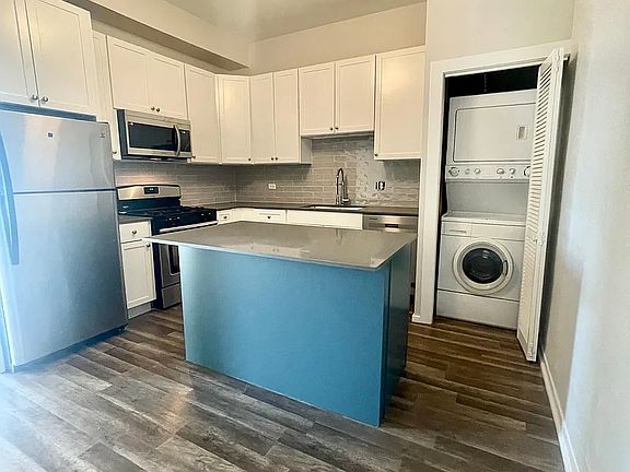 2nd image of 2370 N Elston Ave #2