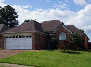 1139 Breezy Valley Dr, Cordova, TN 38018