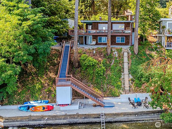 2nd image of 23134 Vashon Highway SW