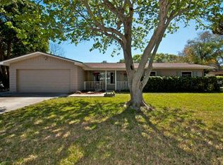 1817 Fox Cir, Clearwater, FL 33764