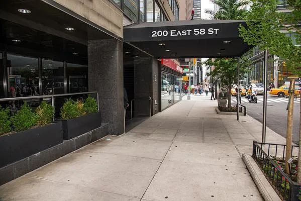 Rented by Keller Williams NYC | media 19