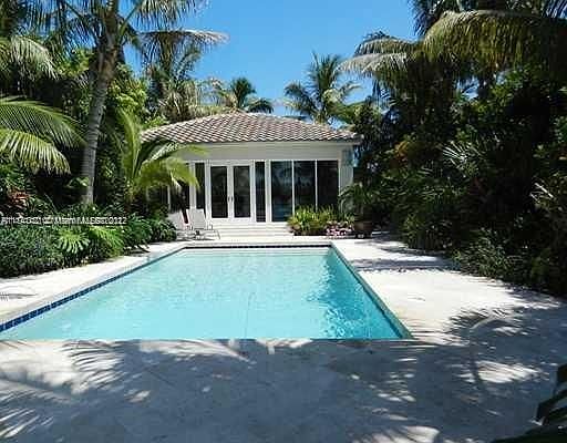 2nd image of 855 Stillwater Dr #0