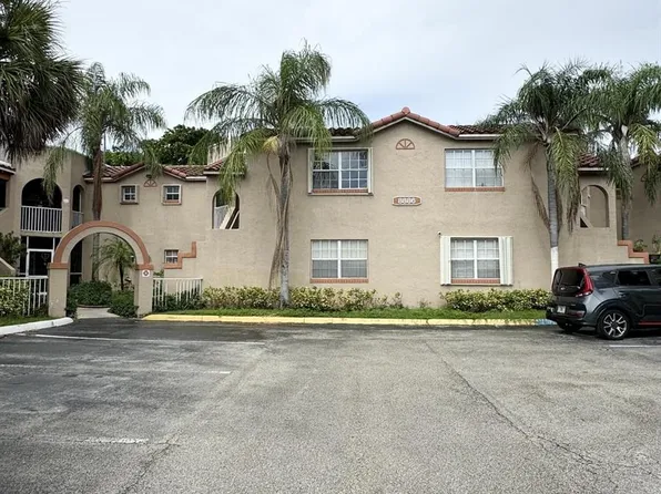 8886 SW 3rd St APT 203, Hollywood, FL 33025