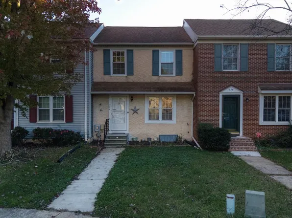 234 Green Blade Dr, Dover, DE 19904