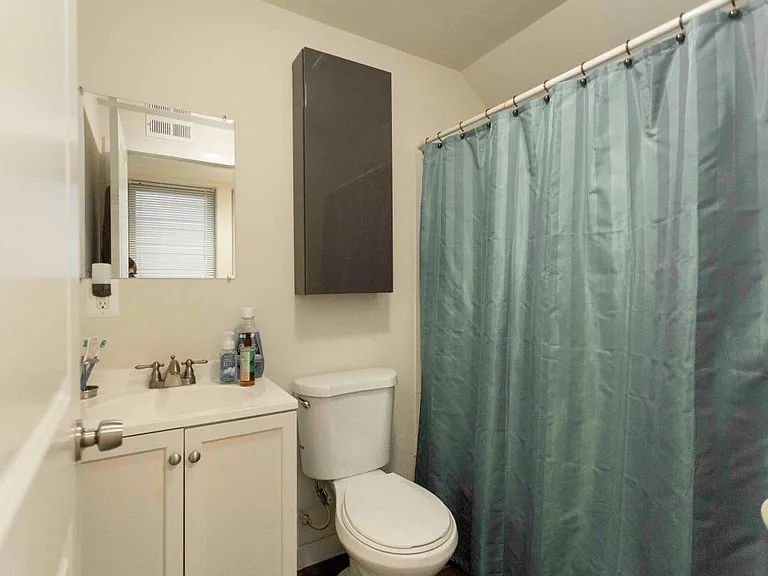 526 S 13th St #B — Photo 11