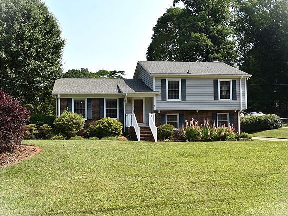 3rd image of 3510 Stonemark Ct