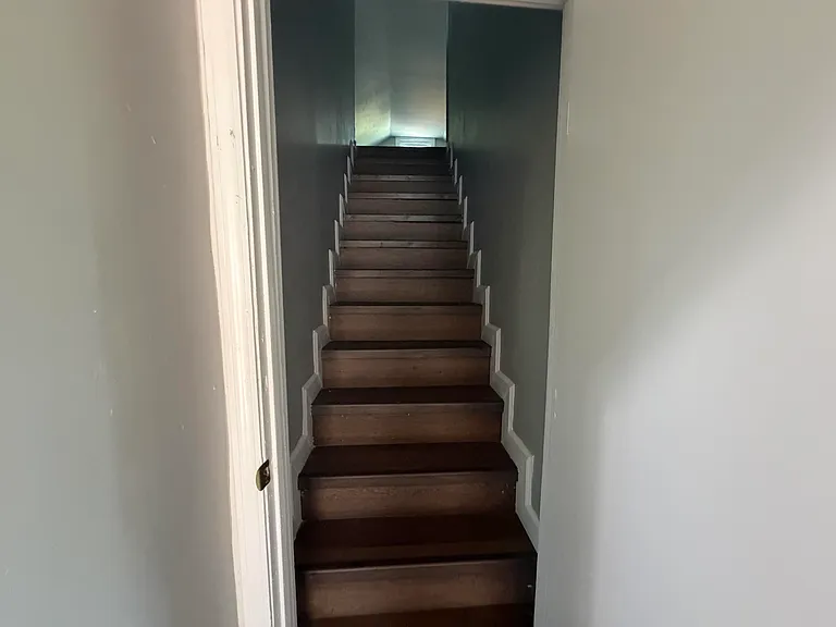 1120 Sparks Rd — Photo 15