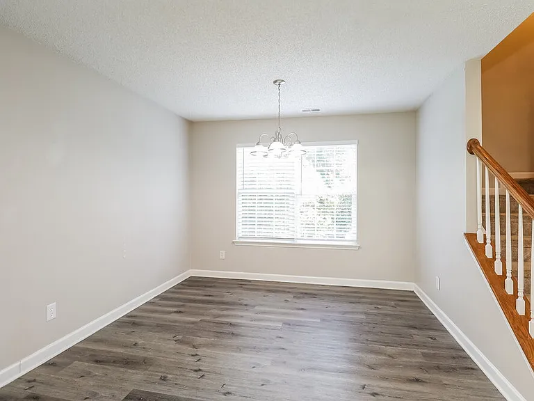 2127 Pleasant Dale Dr — Photo 8