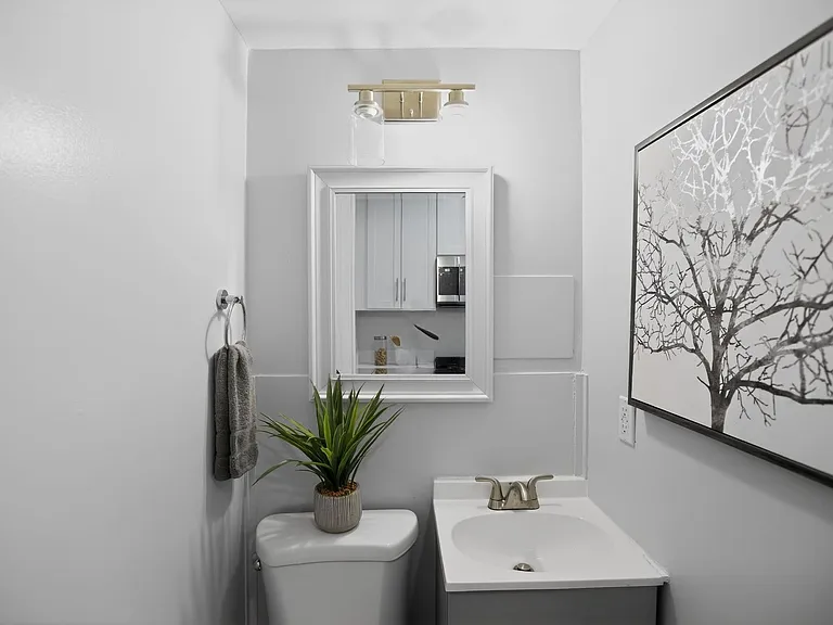 1221 I St NE — Photo 21
