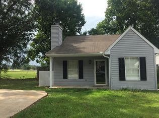 3 Mosspoint Dr, Greenville, SC 29617