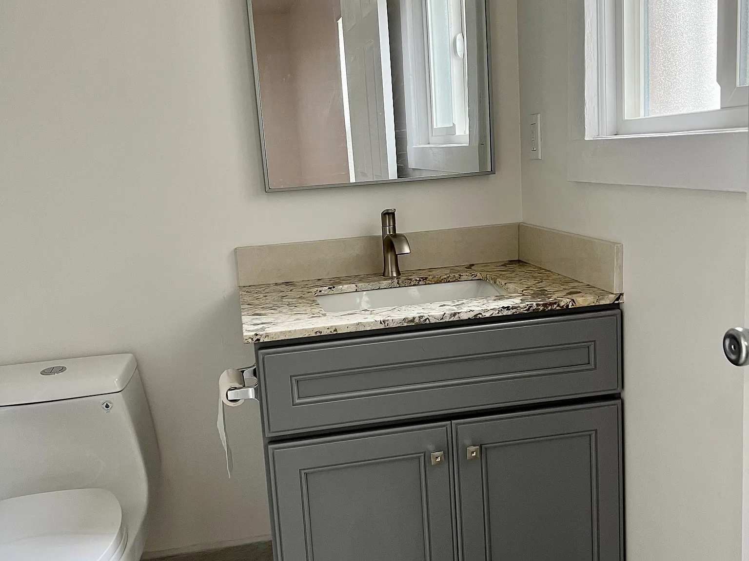 Studio, $1,500 — Photo 4