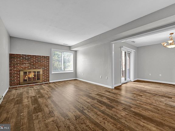 5th image of 1702 Village Rd