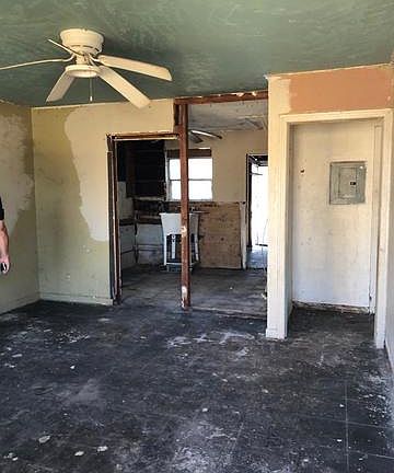 5th image of 4400 Commercial Ave