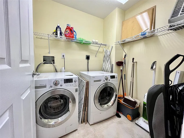 6001 N Ocean Dr #706 — Photo 34