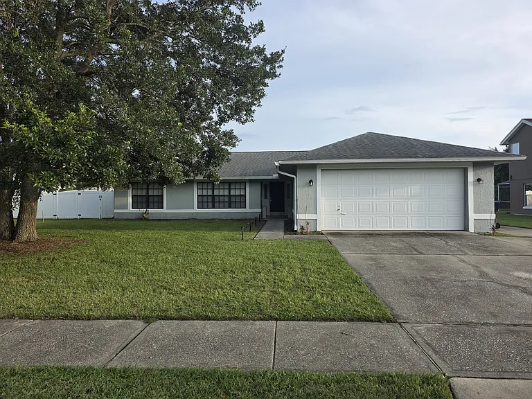 20516 Macon Pkwy — Photo 1
