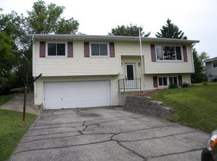 2317 Thomas Ct, Onalaska, WI 54650
