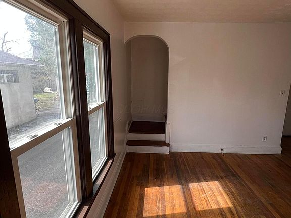 3rd image of 269 S Weyant Ave
