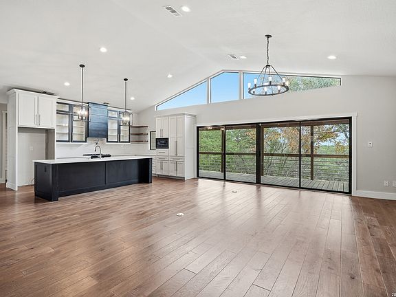 3rd image of 29307 Grand Coteau