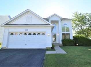 1610 Fairport Dr, Grayslake, IL 60030