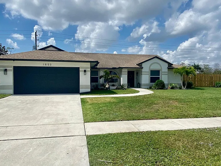 1853 Shower Tree Way — Photo 31